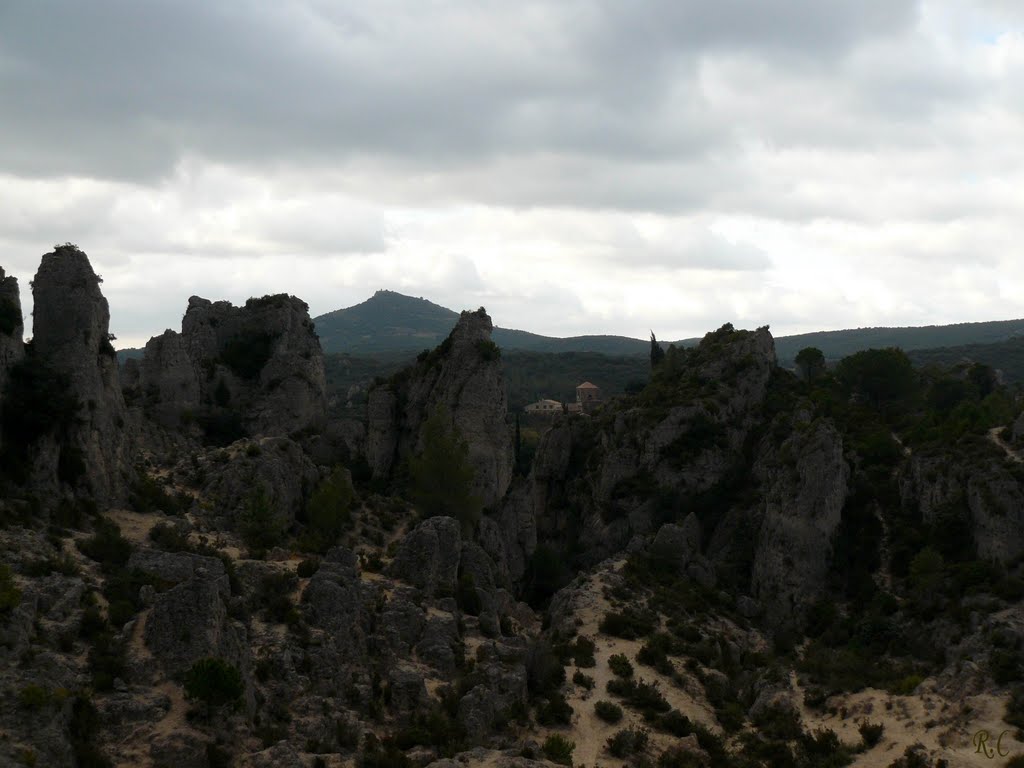 Cirque de Moureze by Roland Courtin