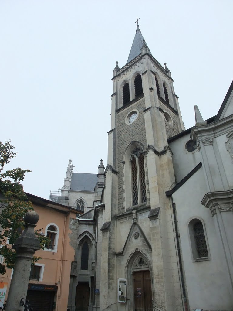 Thonon-les-bains, die Kirchen St. Hippolyte und St. Francois de Sales by RDZfds