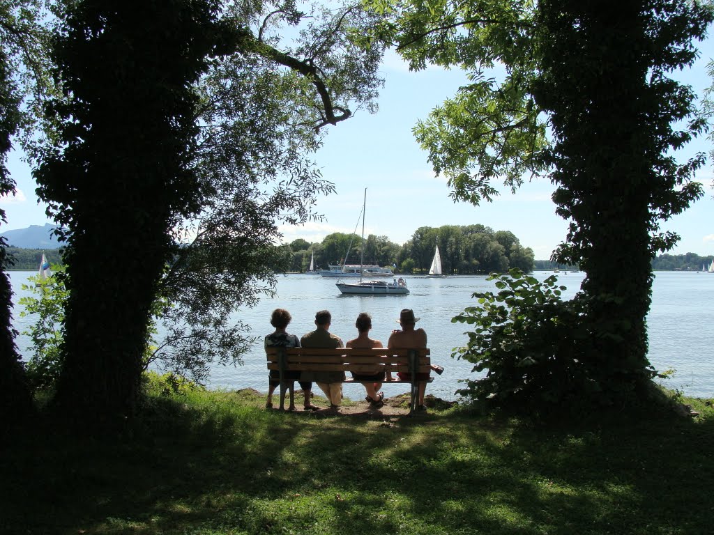 Blick von der Fraueninsel zur Krautinsel by Contessa