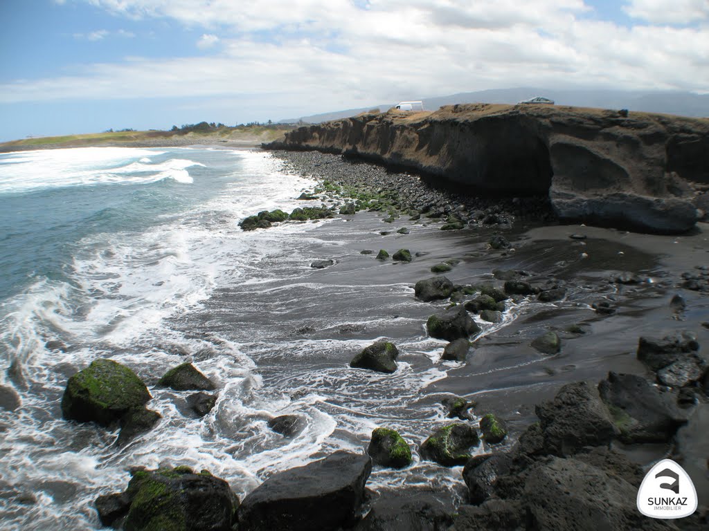 Plage de la pointe du diable, Saint Pierre, île de la Réunion by SUNKAZ