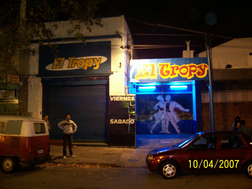 El Tropy by Celeste@