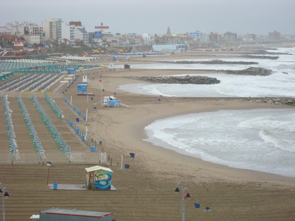 Playas de La Perla by Daniel Esquivel