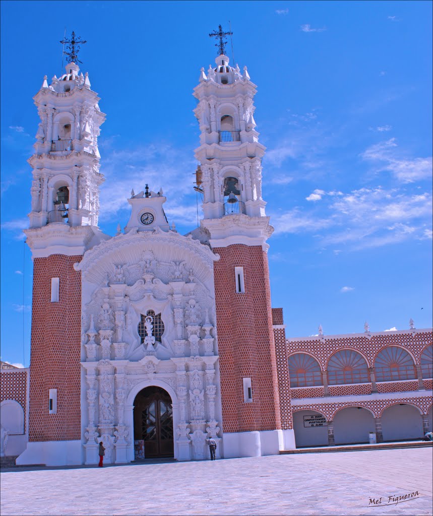 Basílica de Ocotlan Tlaxcala By Mel Figueroa by Mel Figueroa