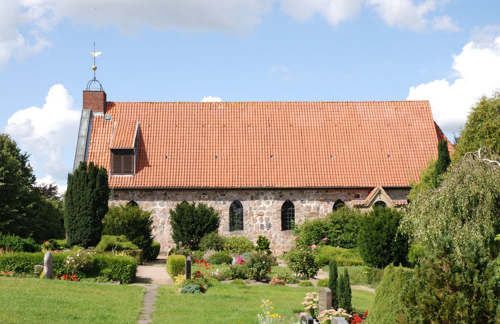 Feldsteinkirche St. Katharinen, Bünsdorf by vp_hmbg-PRO PANORAMIO