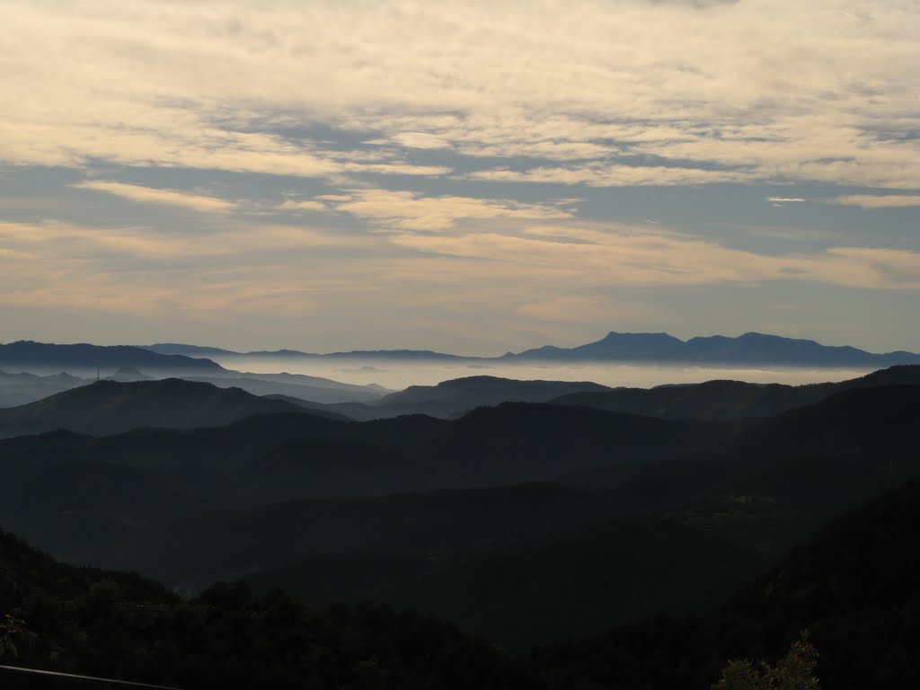 Panorama hasta el Montseny by Sukahe