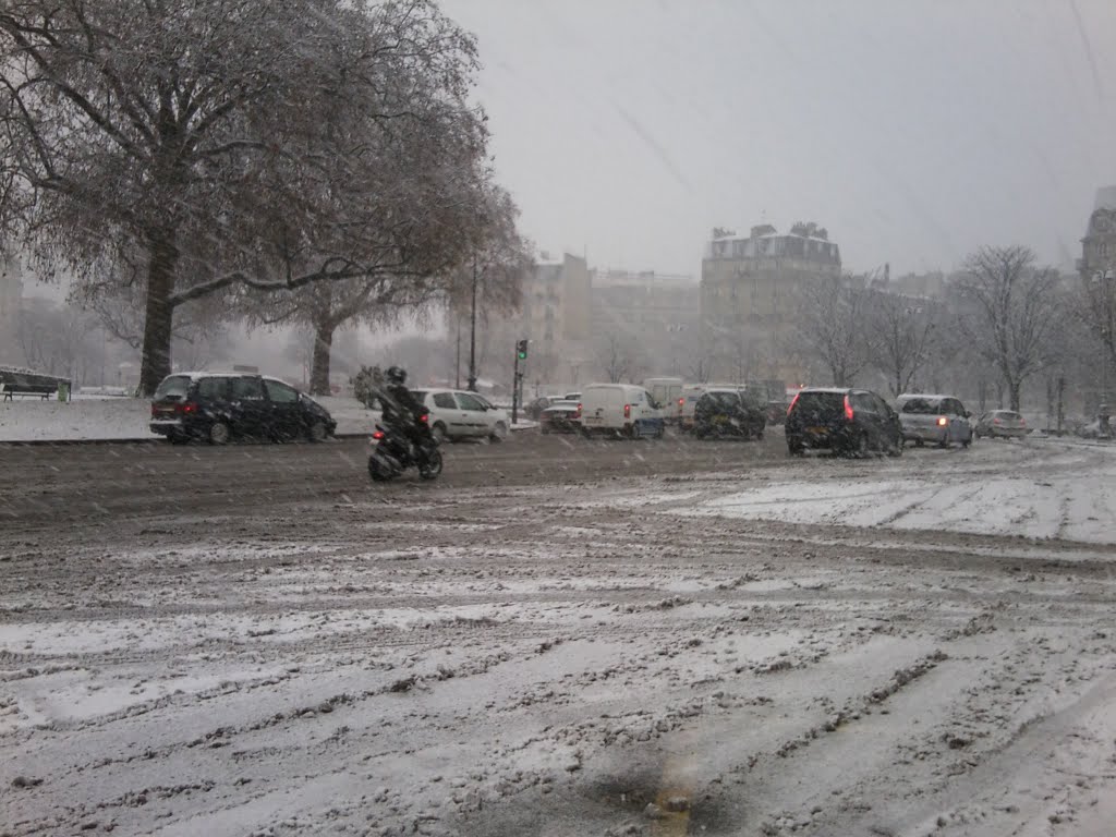 La magnifique Place de la Nation sous la neige - PARIS 11EME - Ile de France - France by Senlis