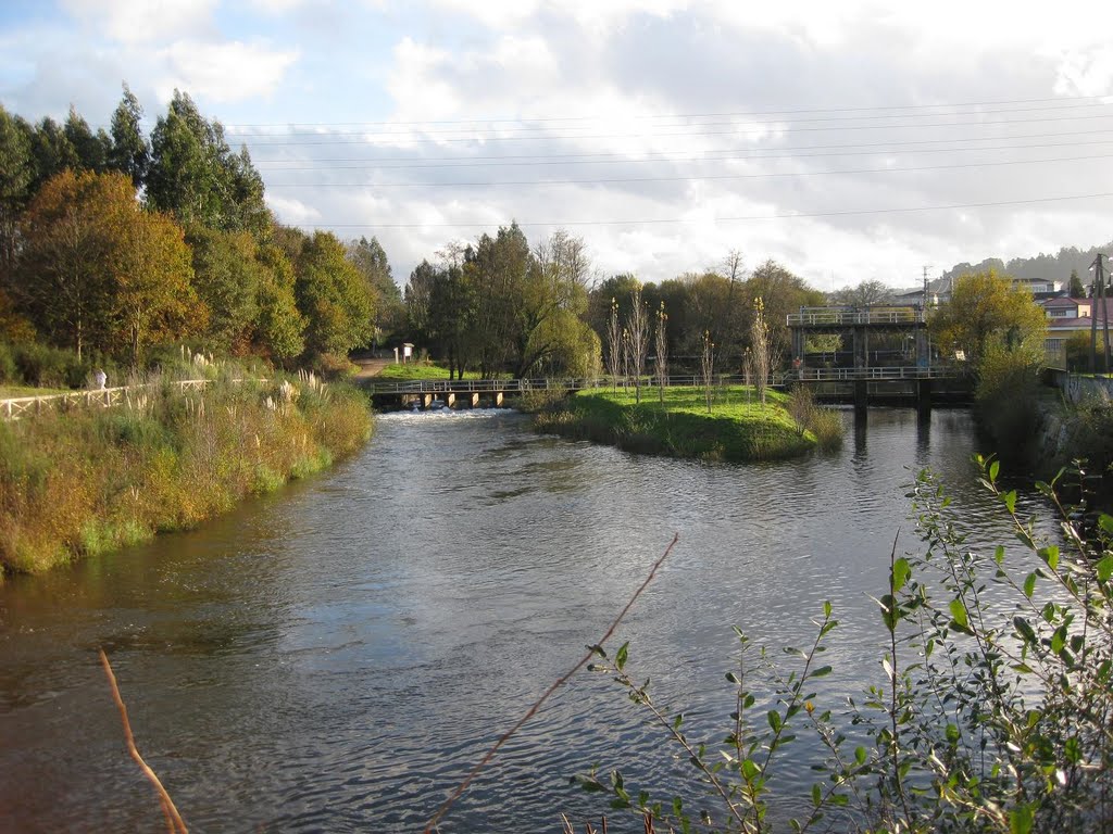 Río Mero by Foto Colocador