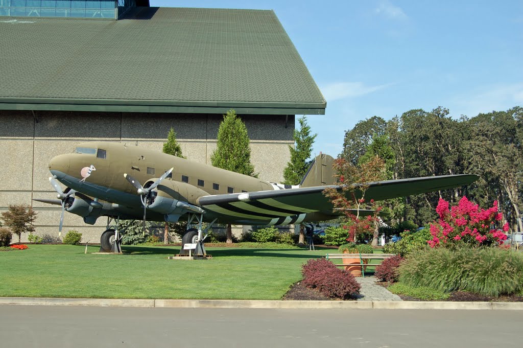 Evergreen Aviation Museum by Marcello Pennacchio