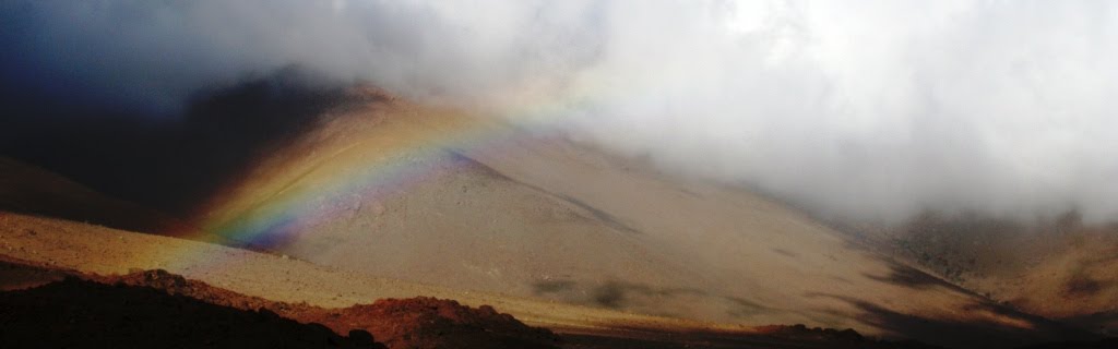 Arcoiris cerca de Atiquipa, desde la Panamericana 4 by renzo benavente ller…