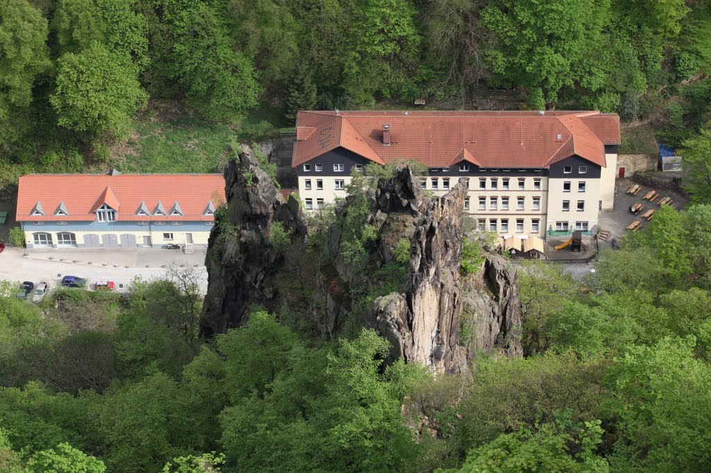 Blick auf die Jugendherberge Thale by DJH-LVB-SA