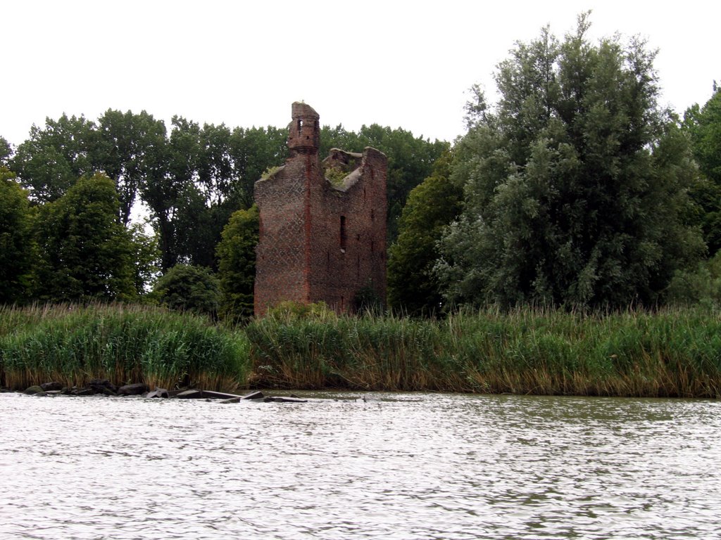 "Huis te Merwe" aan de Beneden Merwede in Dordrecht. by Kor Nederveen