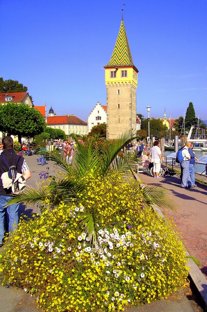 Mangturm Lindau / der Alte Leuchtturm von Lindau by christophrudolf