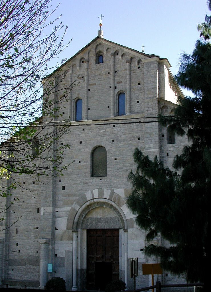 Basilica S.Abbondio Como by Enzo Bortolozzo