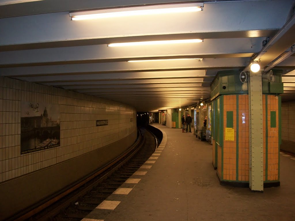 U-Bahn Station Hausvogteiplatz,Berlin-Mitte by Pogromca Gašnič