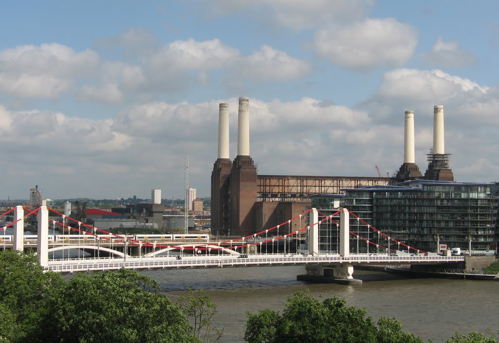 Battersea Power Station by Derek Ashman