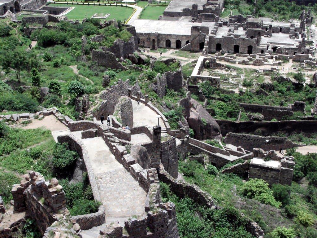 Golkonda Fort by Derek Emson