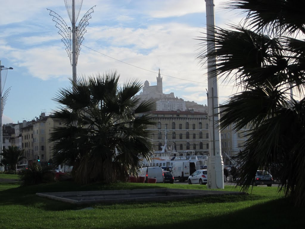 MARSEILLE NOTRE DAME DE LA GARDE DU VIEUX PORT by Guglielmo DELLANDREA