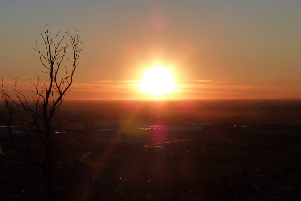 Tramonto sulla pianura Padana by Luigi Sala