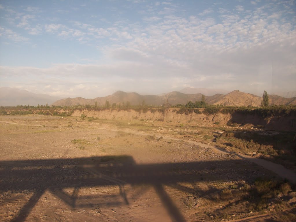 Río Maipo al oriente. Buin Santiago by Ignacio Paredes