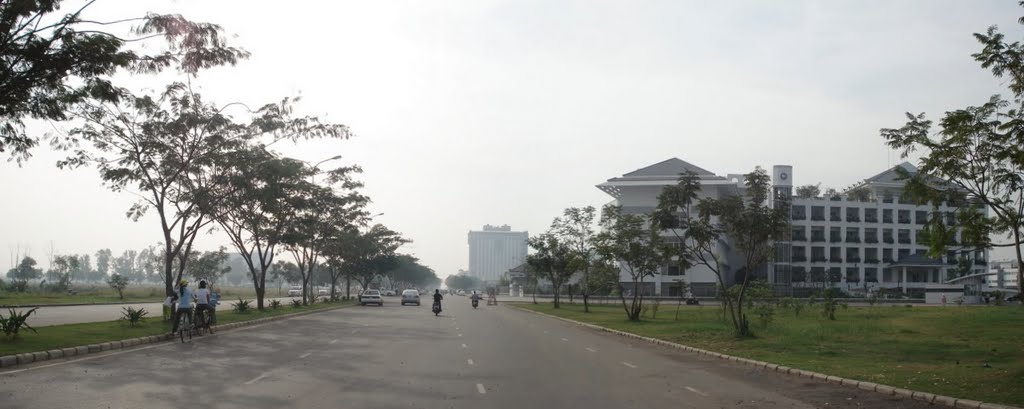 Nguyen Luong Bang Boulevard by Vũ Hà Duy