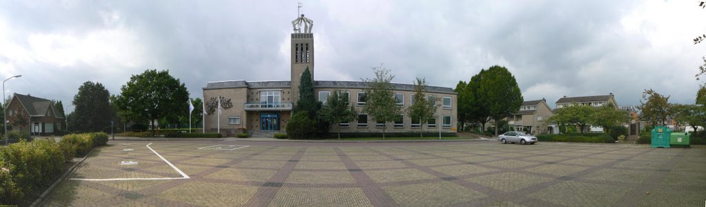 Voormalig gemeentehuis gem. Valburg te Andelst by Jan P.M. van Elk