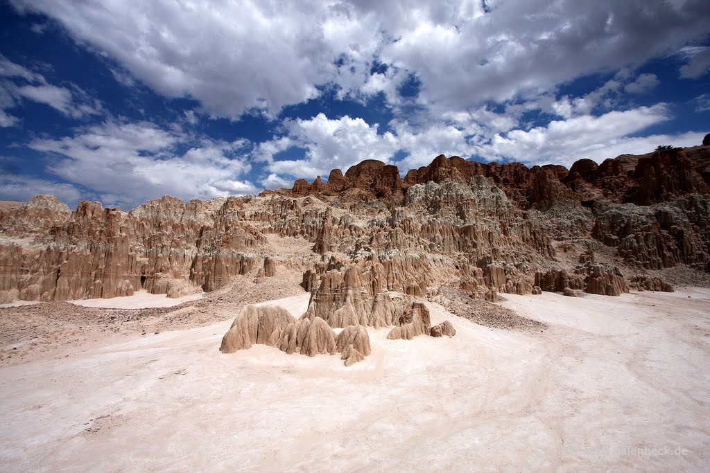 Cathedral Gorge State Park by Thomas Galenbeck