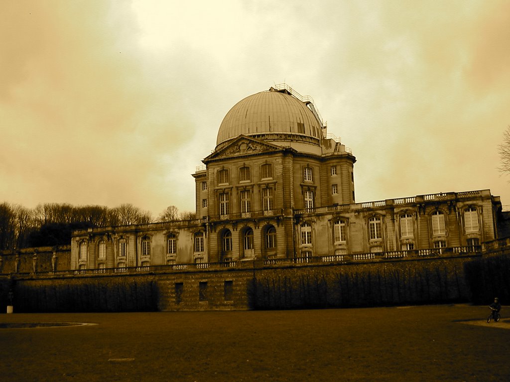 L'observatoire de Meudon (2002 avec effet sepia) by Totophe92130