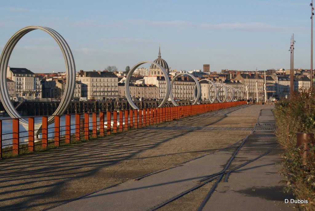 Le Quai de la fosse Nantes vu au travers des anneaux de Buren by Dubois dominique