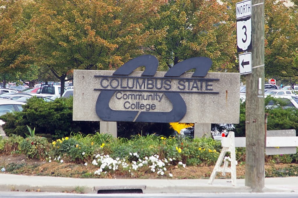 2010 Columbus, Ohio - Downtown - Community College Sign by Qwilleran