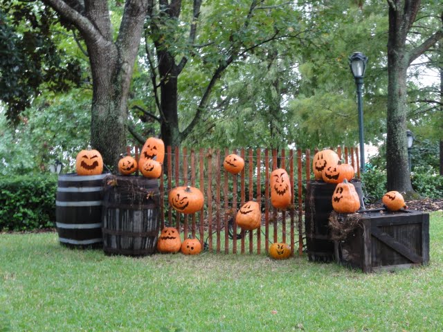 Decoração de Halloween - Universal Studios em novembro de 2010. by Carlos Roberto Capis…