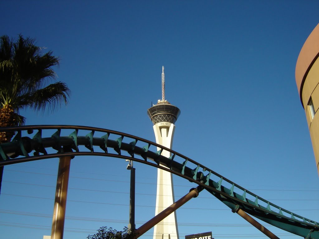 Stratosphere, Las Vegas by Yortw