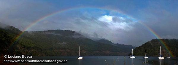 Arco iris sobre el lago Lácar. by smandes