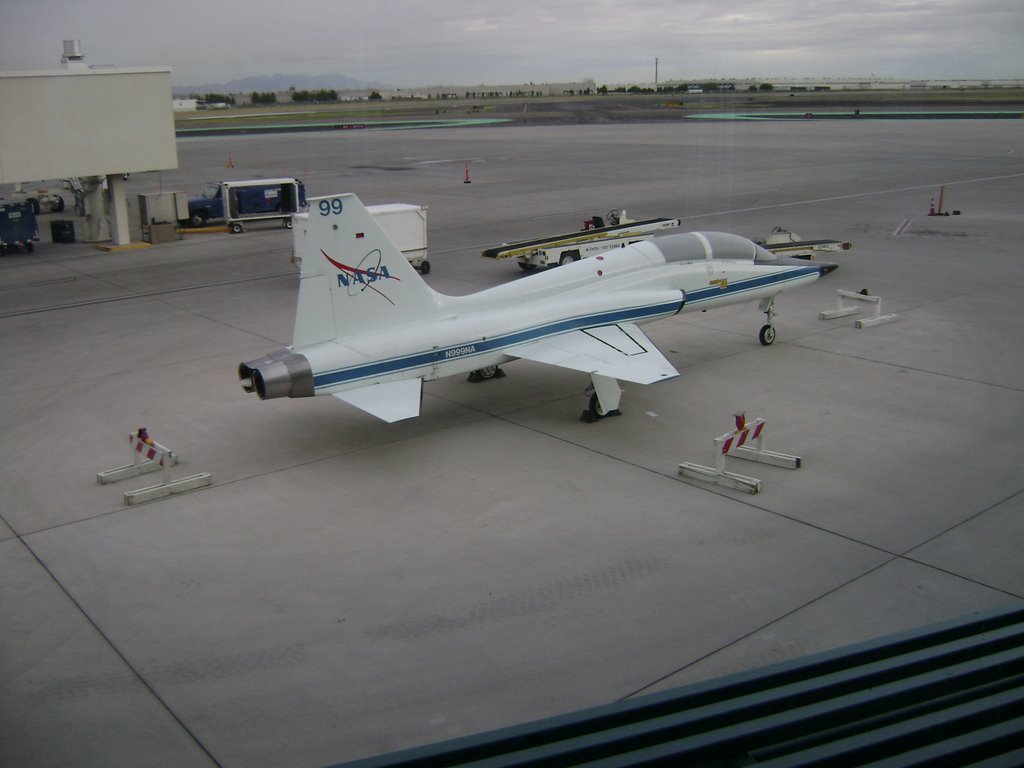 Northrop T-38A Talon at El Paso Airport by erickstgo