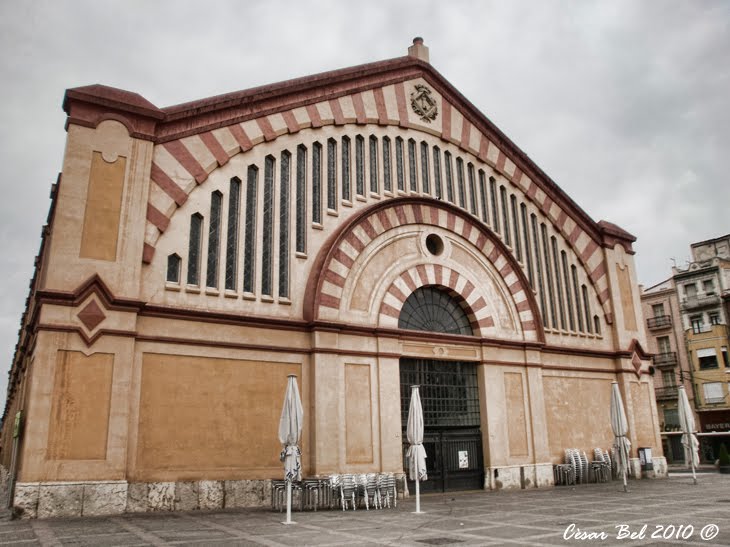 Mercat de Tortosa by Cesar Bel