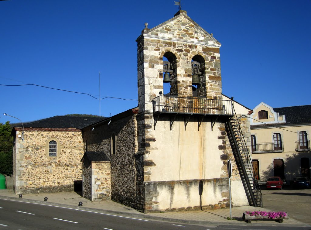 Iglesia san Juan Degollado, Riello, 2009. by 62 luisleon