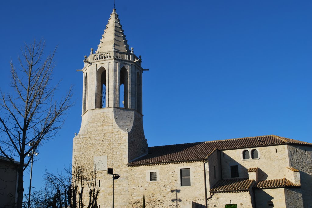 Església de Fornells de la Selva by Joan Busquets Biarnes