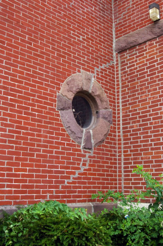 2010 Columbus, Ohio - Downtown - building window detail by Qwilleran