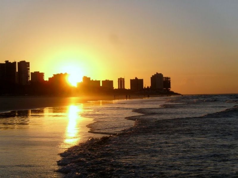 Praia de São Marcos - São Luís-MA by Orlando Azevedo Jr.