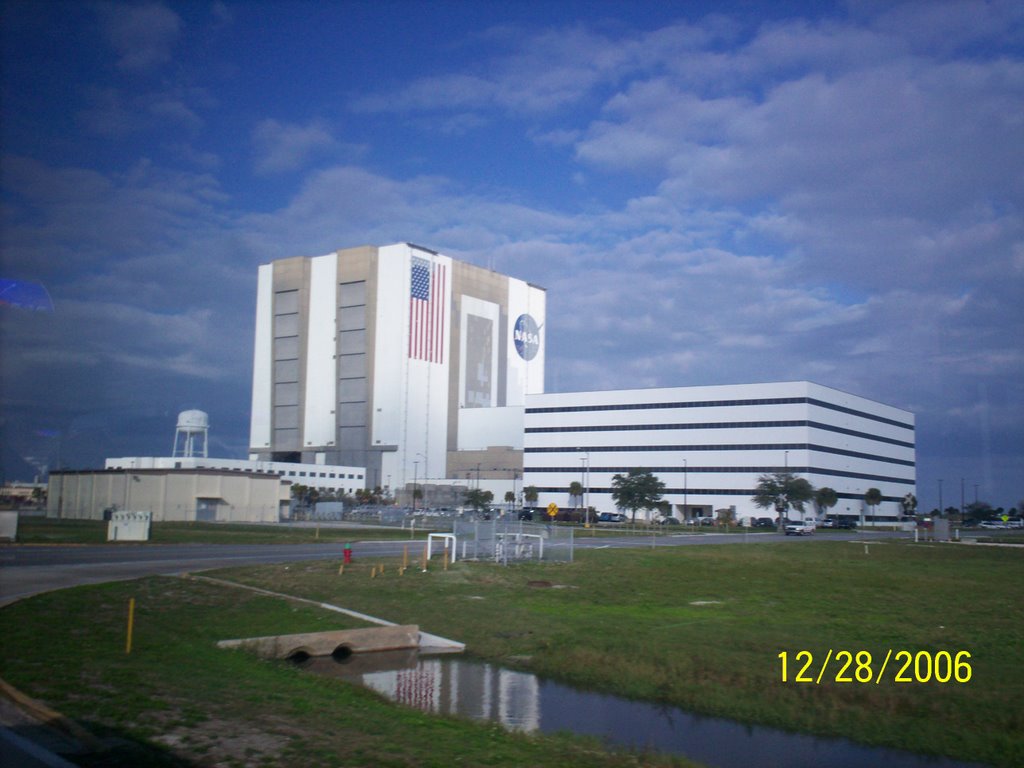 Space center by Gabriellena