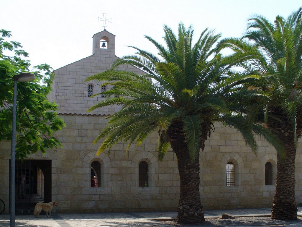 Iglesia en Tabgha milagro multiplicación de los panes y los peces by Francisco Criado Alonso