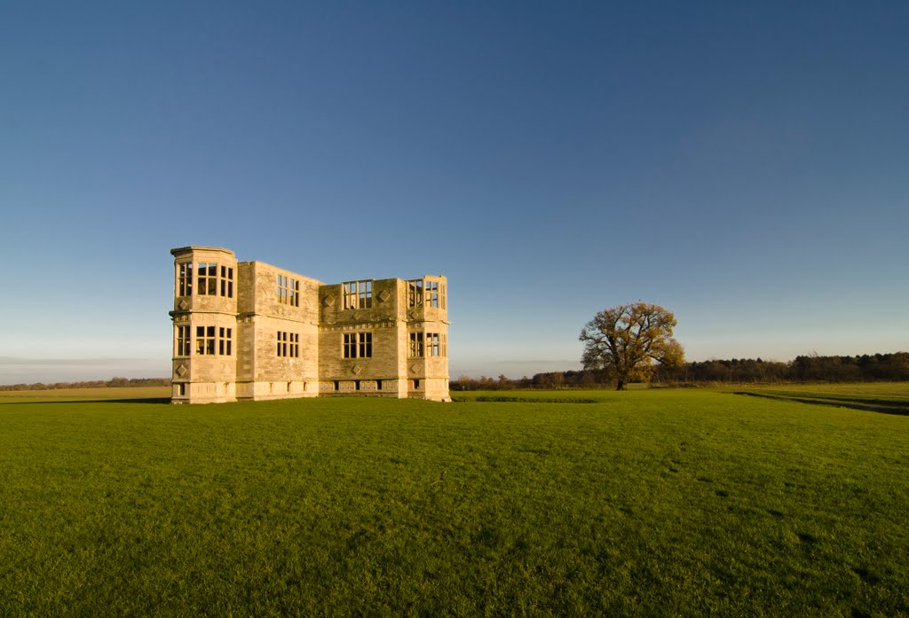 Lyveden New Bield by klatek