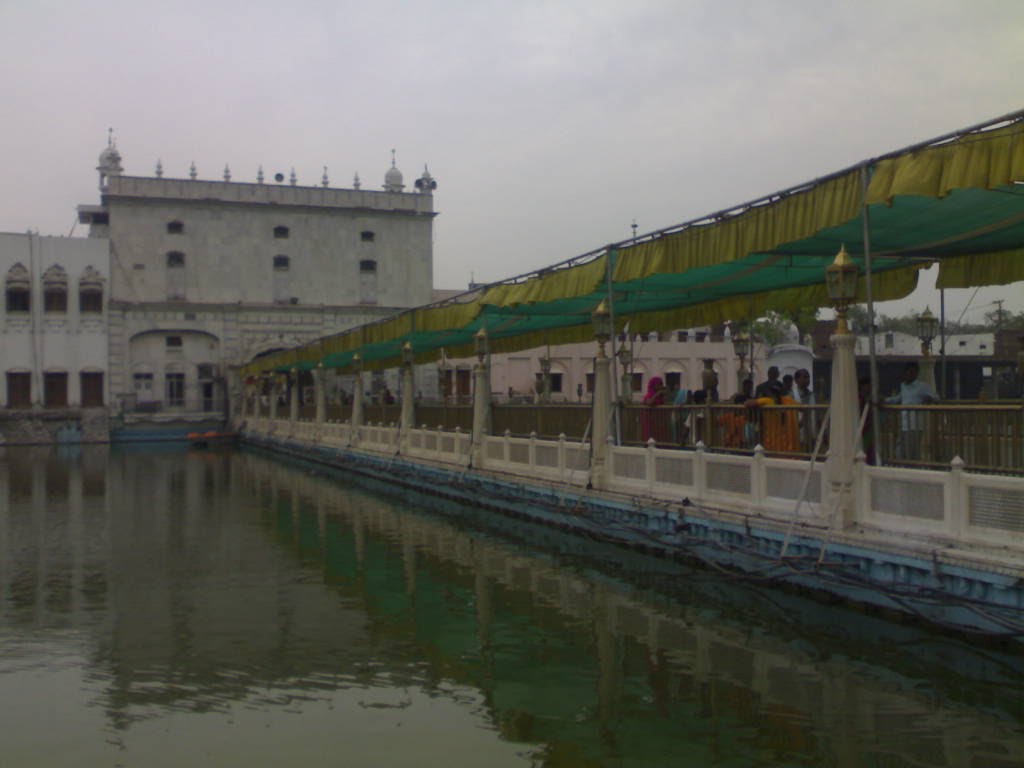 Lane to Durgiana Temple, Amritsar by Ameesh Gupta, Kanpur…