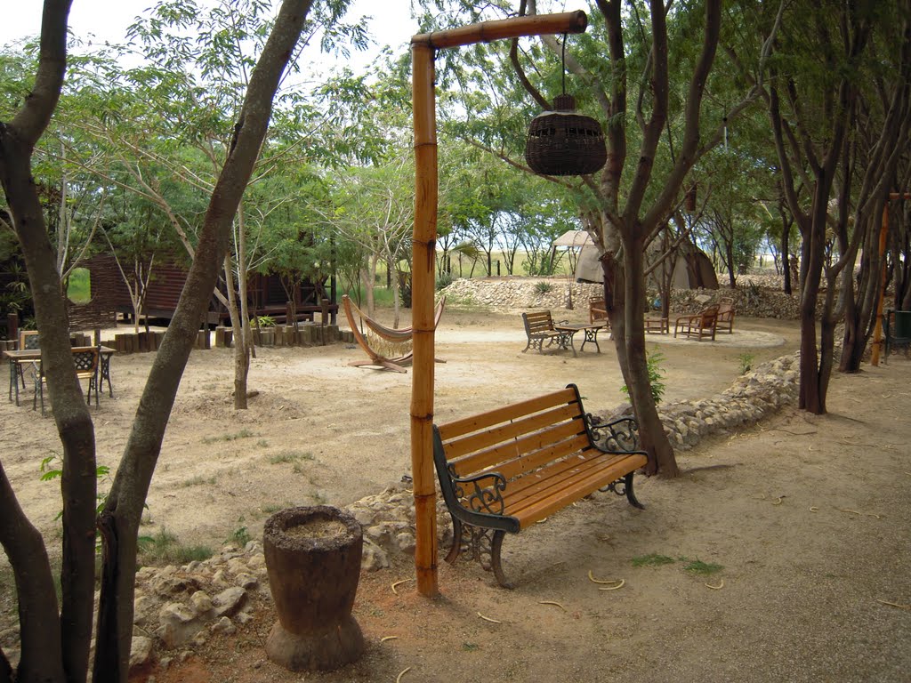 Jorge Café - Pormenor Decorativo - Cabo Ledo, Angola by Penso Logo