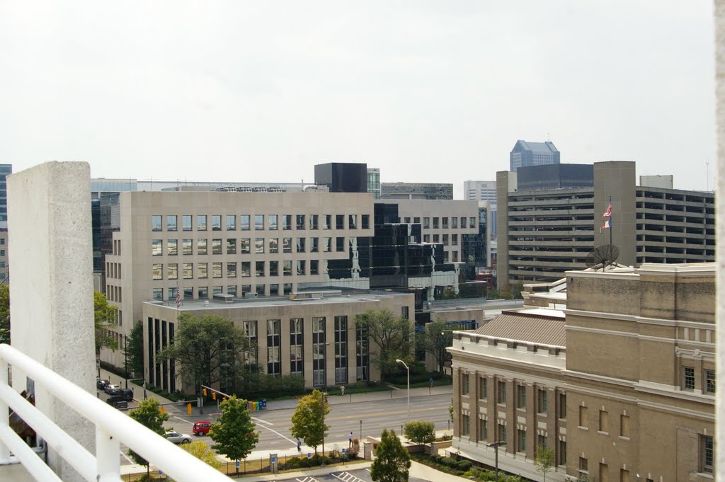 2010 Columbus, Ohio - view from top floor parking garage by Qwilleran