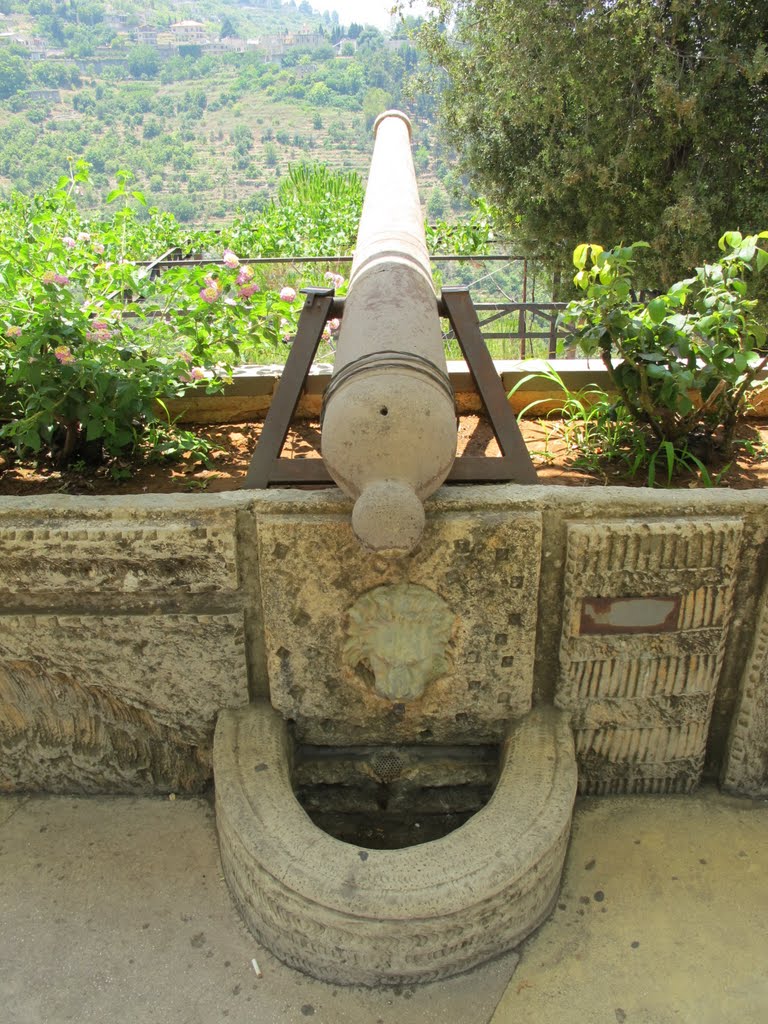 Deir El Qamar, Lebanon by waleed.uuw