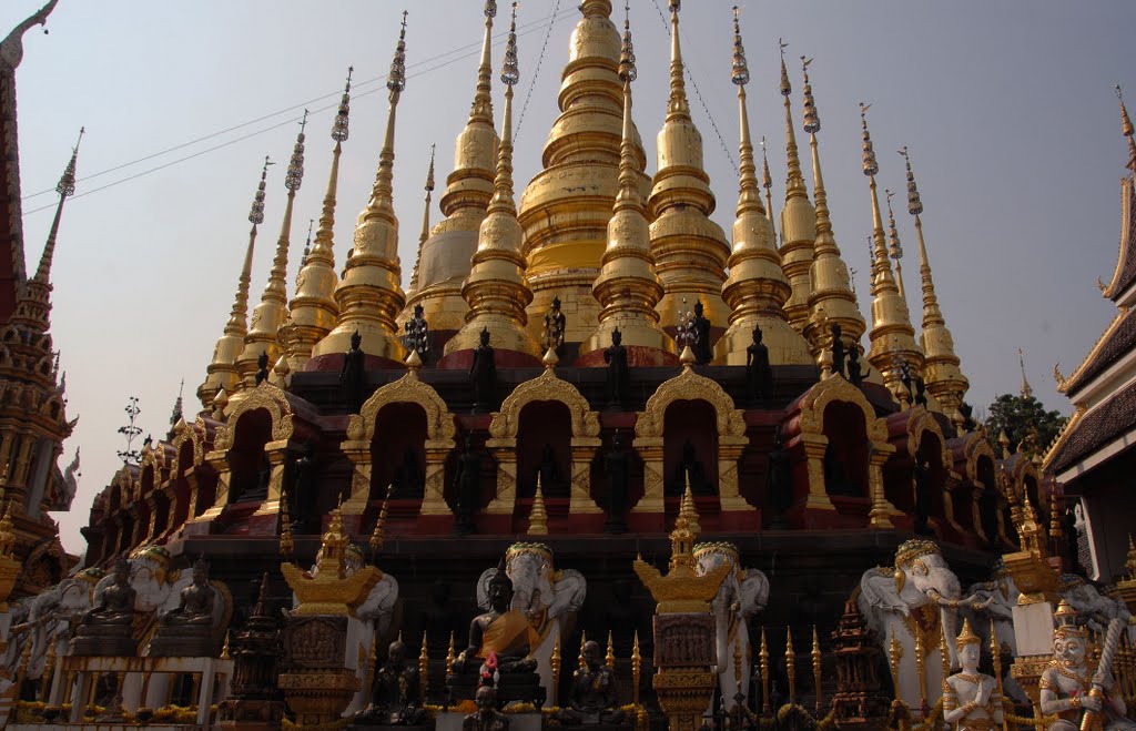 Thailand - Den Chai - Wat Phra That Suthon Monkhon Khiri by © Sonny☼