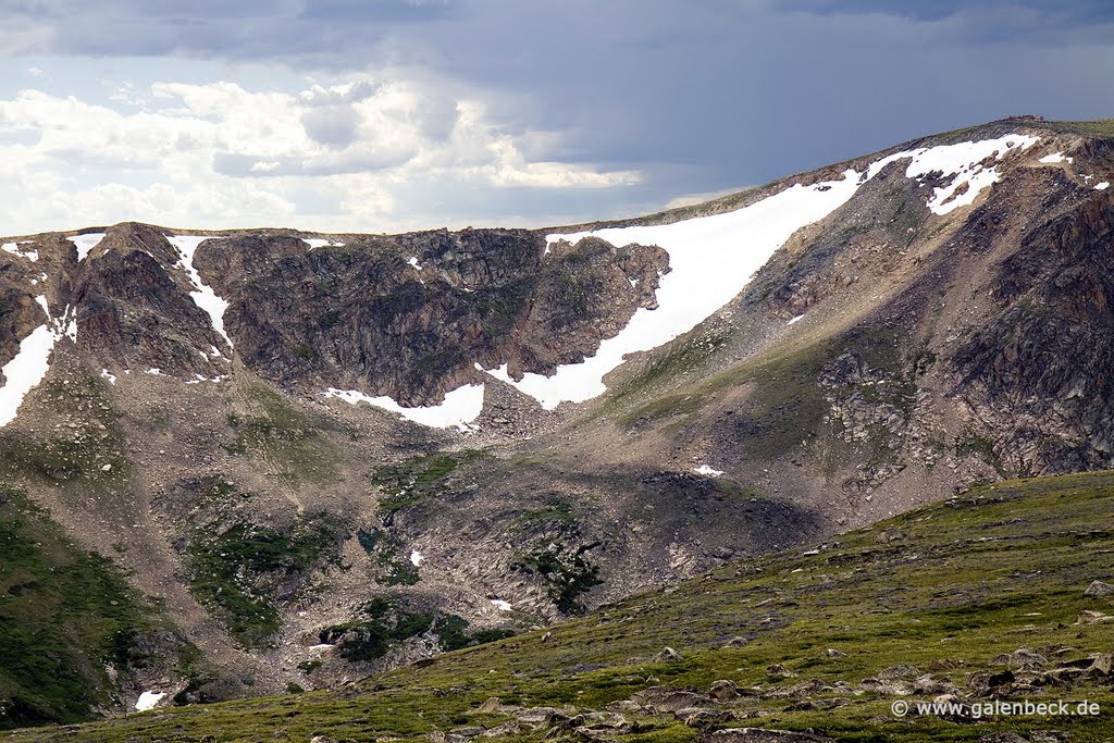 Beartooth Highway by Thomas Galenbeck