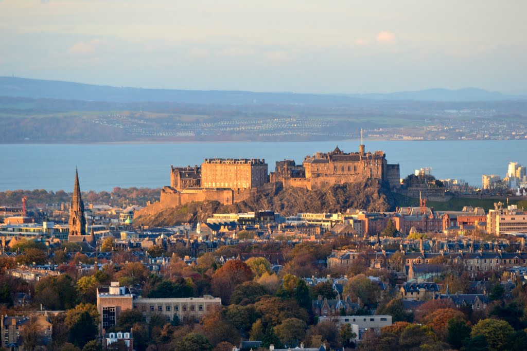 Edinburgh Castle, Evening Sun by 'Bet1001'