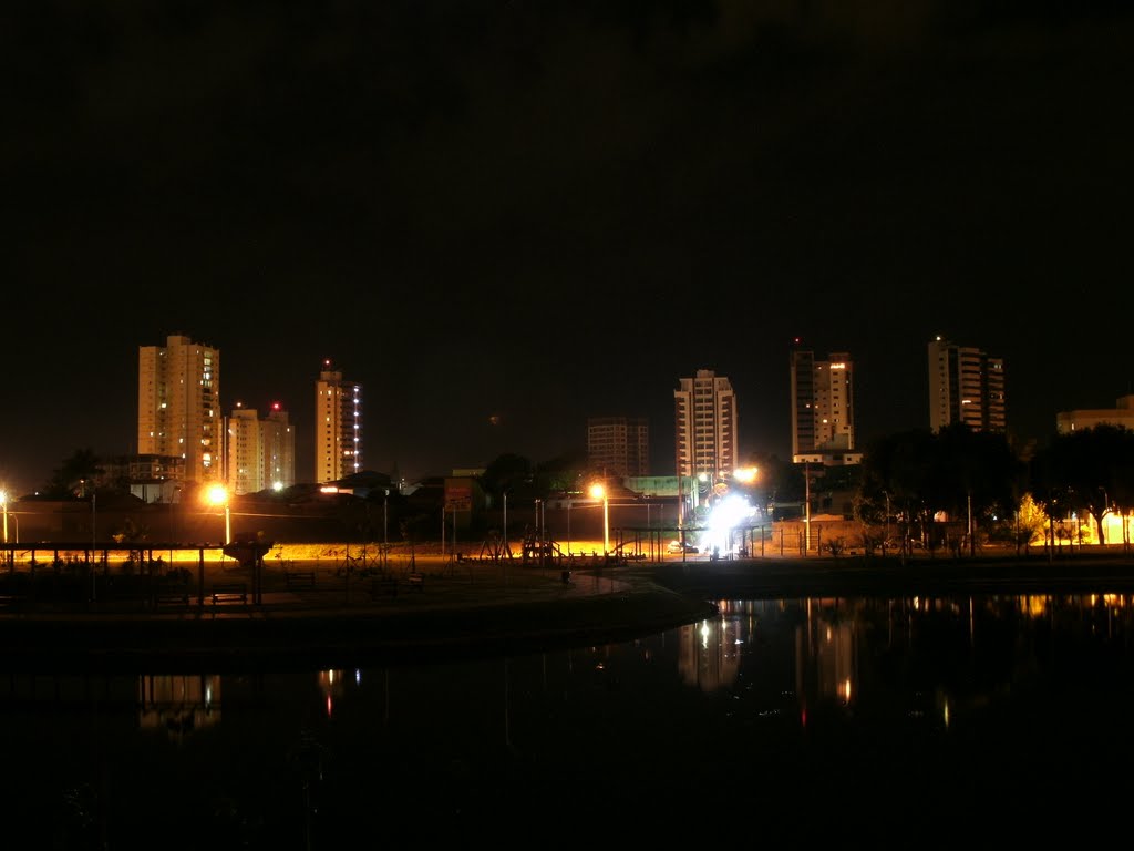 Bairro Jundiaí - Foto Noturna by Pedro Henrique Santo…