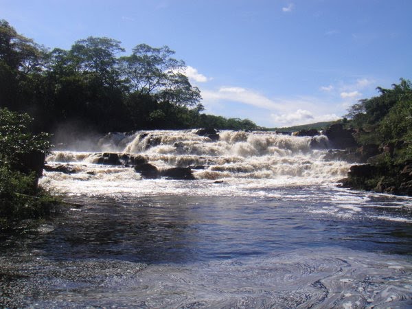 Cachoeira de Baixo by Thales Rosa